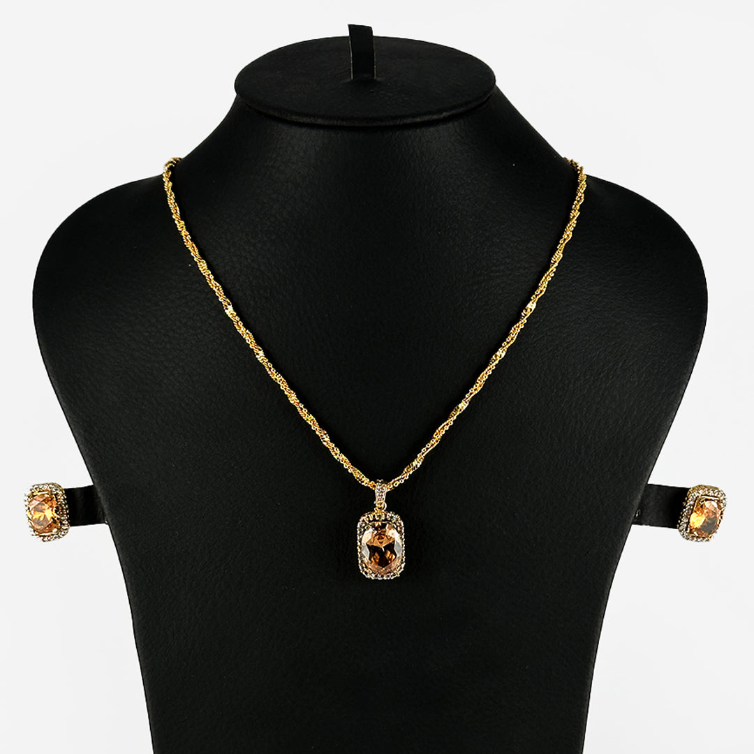 (Shimmer elegance) shown in close up from Al Musk Jewellery collection.