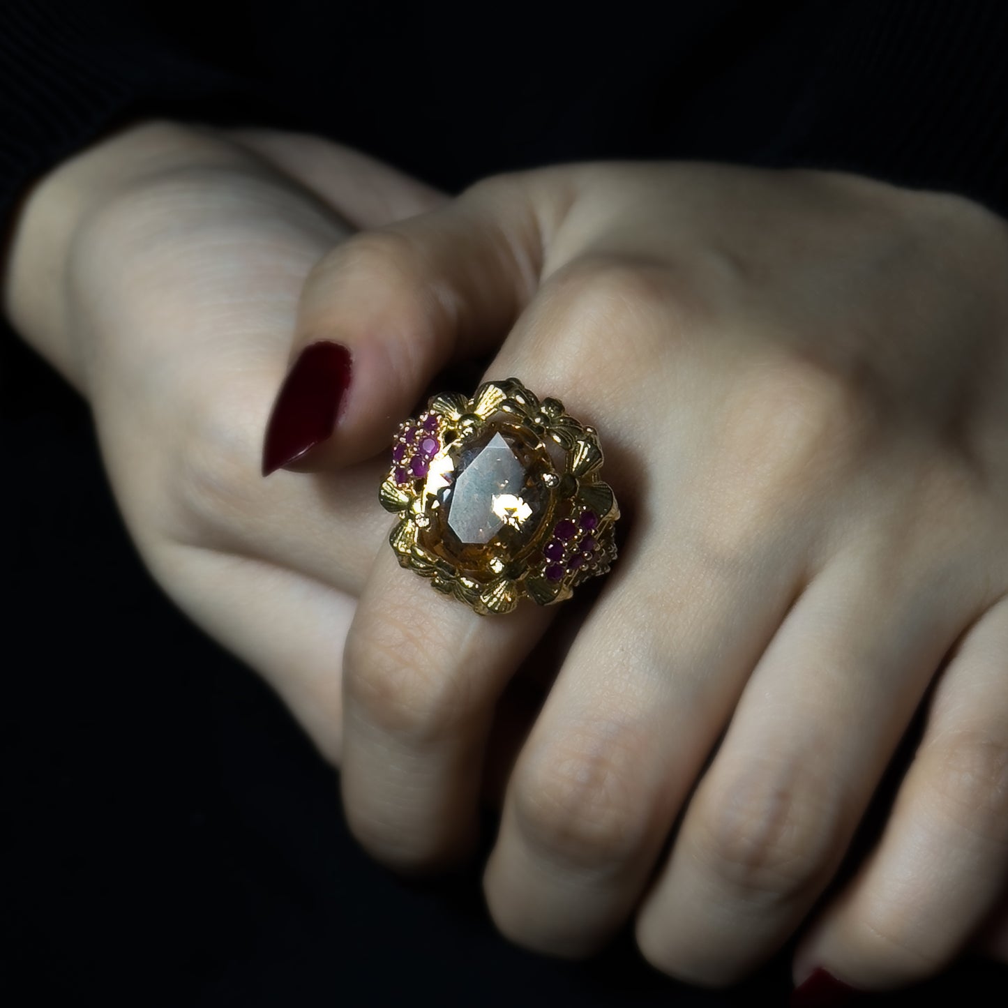 Image of (Majestic Gems) from an exquisite collection by Al Musk Jewellery.