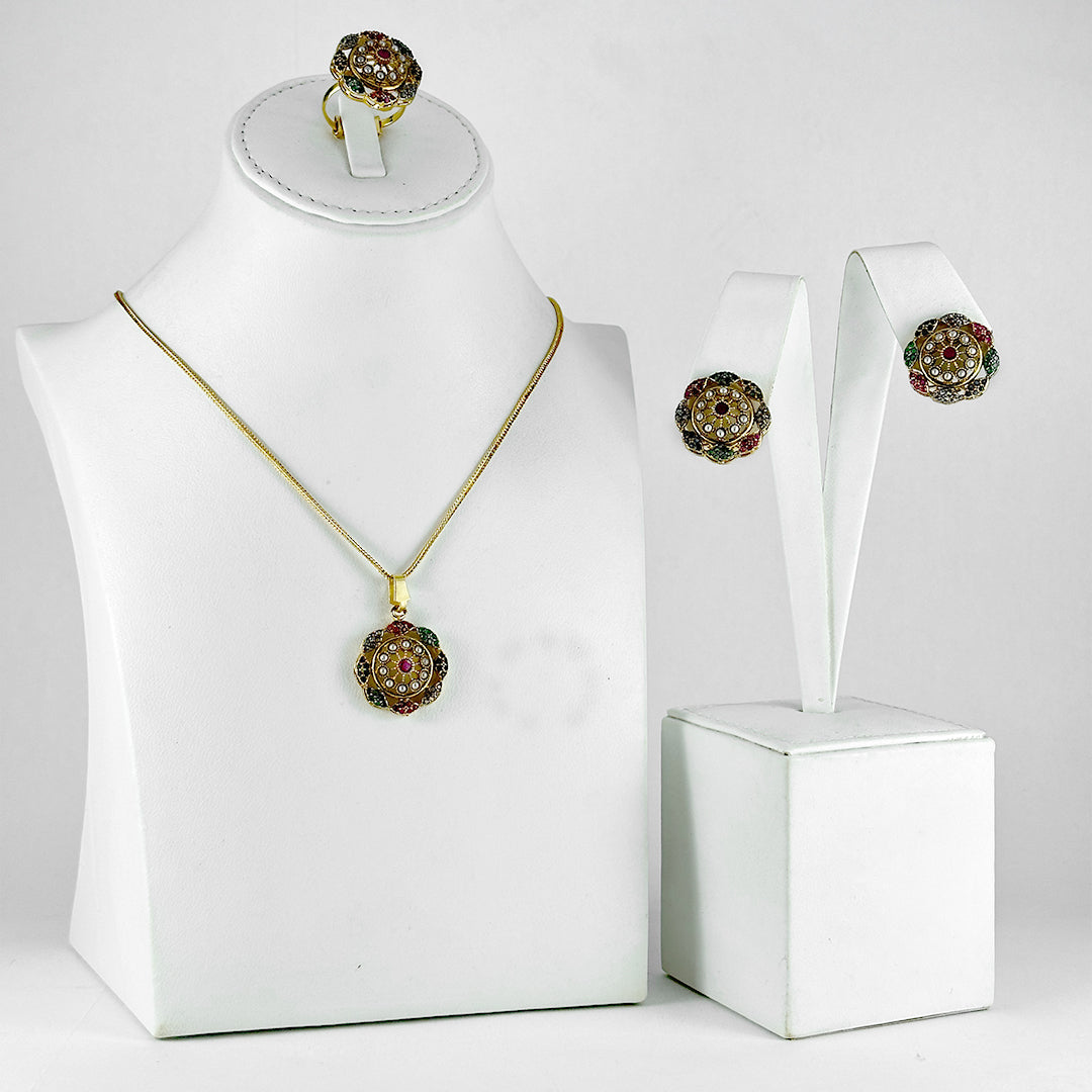 Another closeup showing intricate details of Al Musk Jewellery's (Moonlit Mingle).