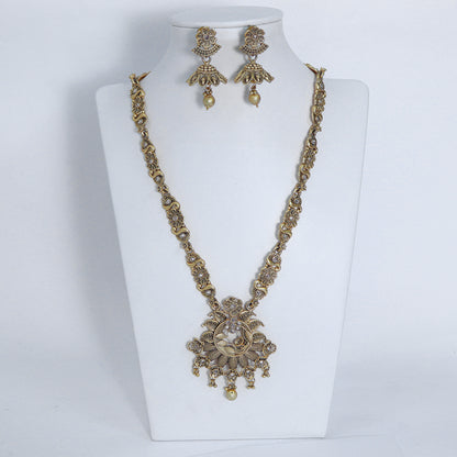 (Antique Elegance) shown in close up from Al Musk Jewellery collection.