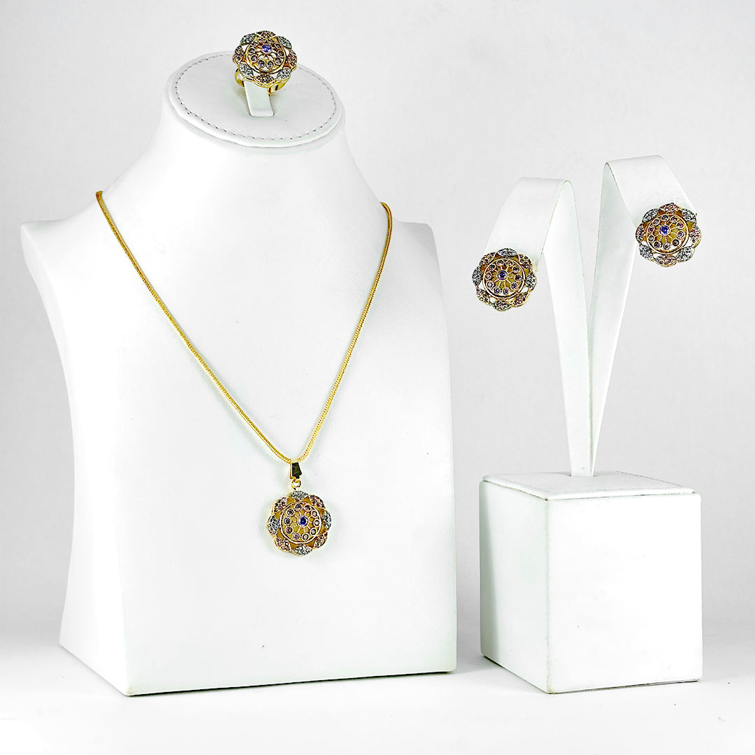 Image of (Moonlit Mingle) from an exquisite collection by Al Musk Jewellery.
