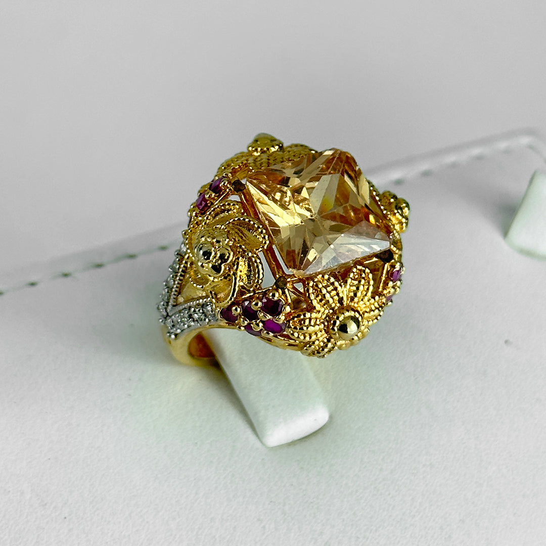 Another closeup showing intricate details of Al Musk Jewellery's (Royal Resonance).
