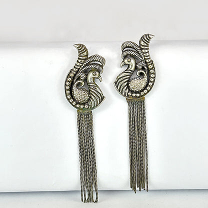 Another closeup showing intricate details of Al Musk Jewellery's (Moorish Ornate Drops).