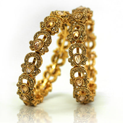 (Celestial Gold Glow) shown in close up from Al Musk Jewellery collection.