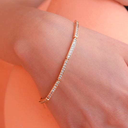 Image of (Rein Bracelet) from an exquisite collection by Al Musk Jewellery.
