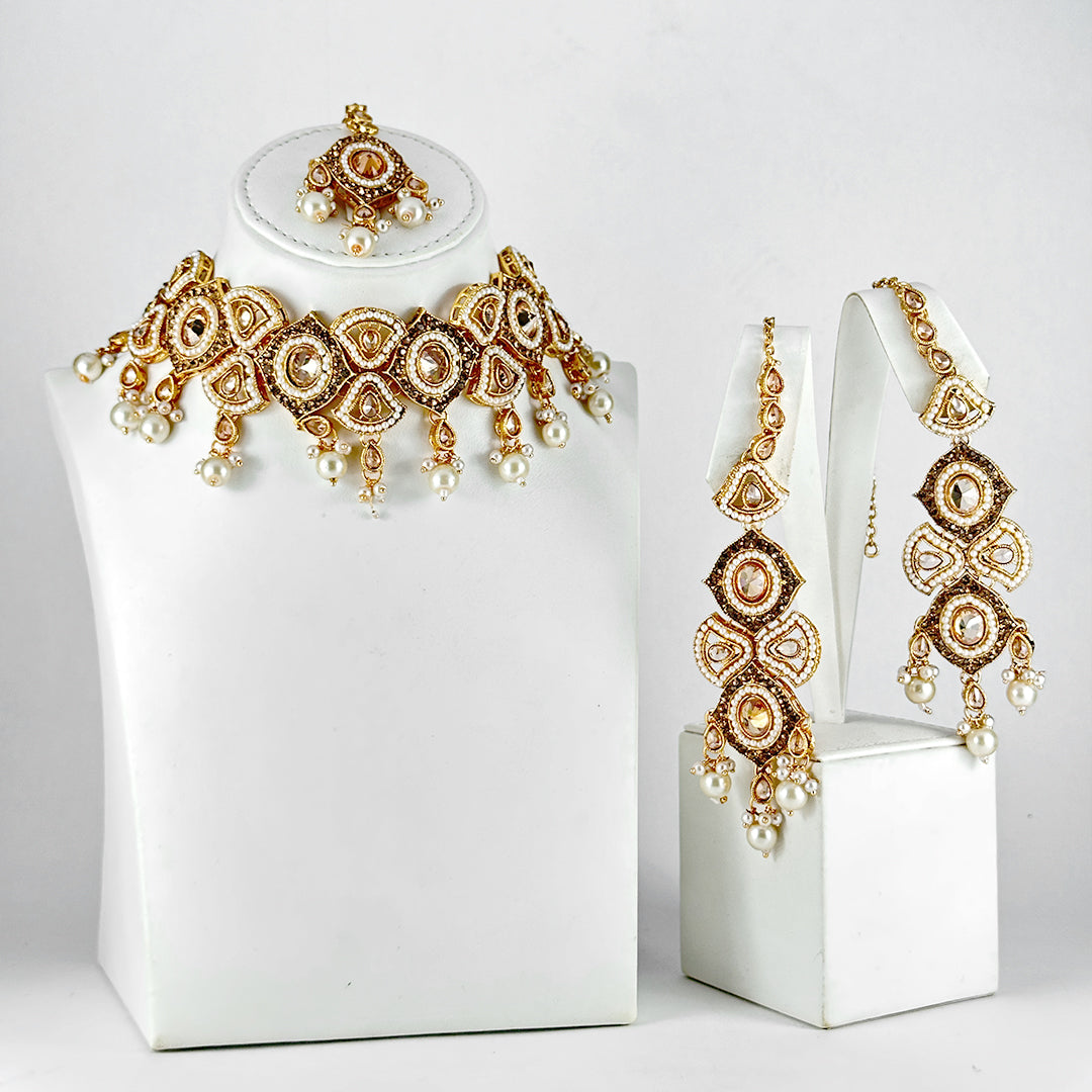 Another closeup showing intricate details of Al Musk Jewellery's (Ceremonial Bliss).