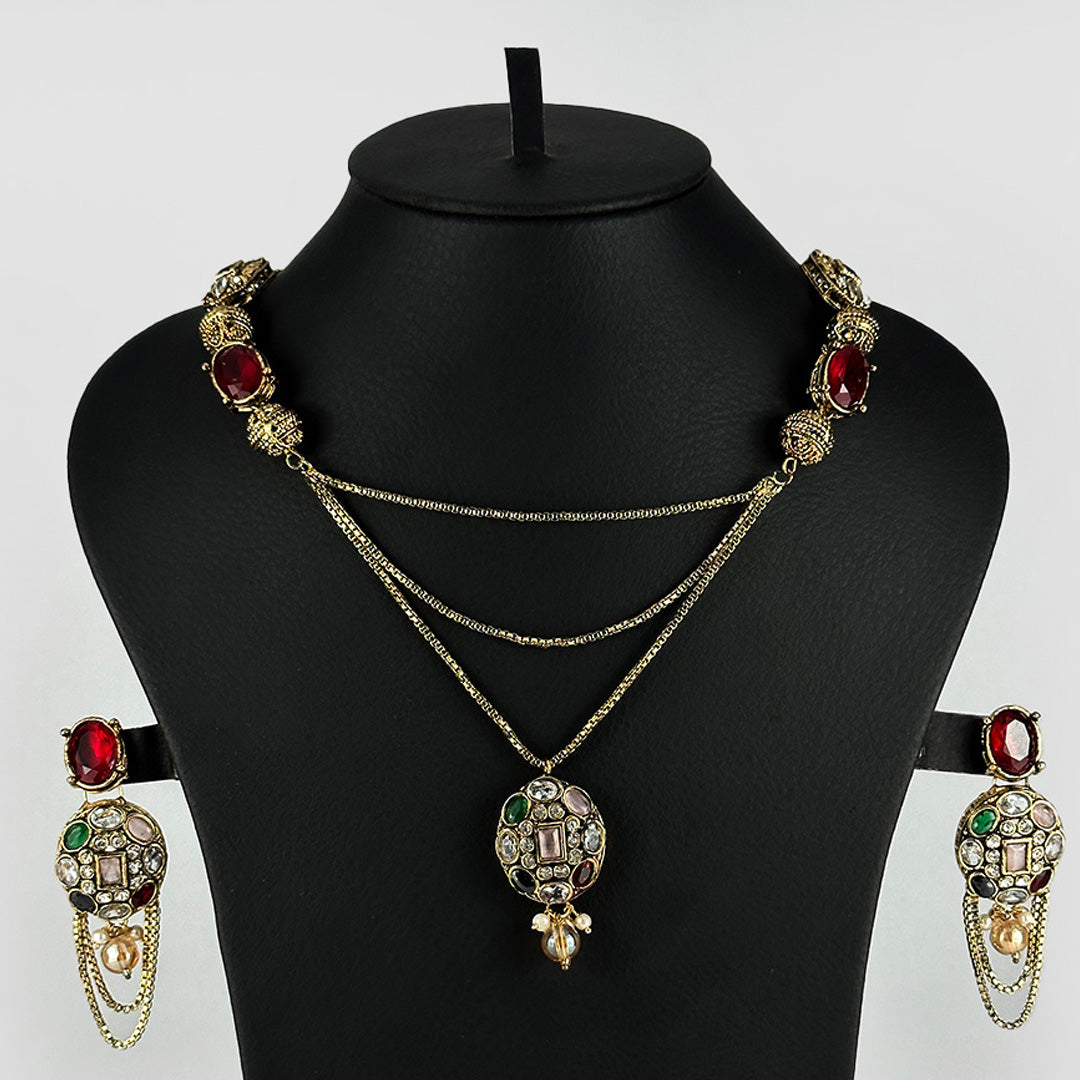 Another closeup showing intricate details of Al Musk Jewellery's (Ornate Legacy).