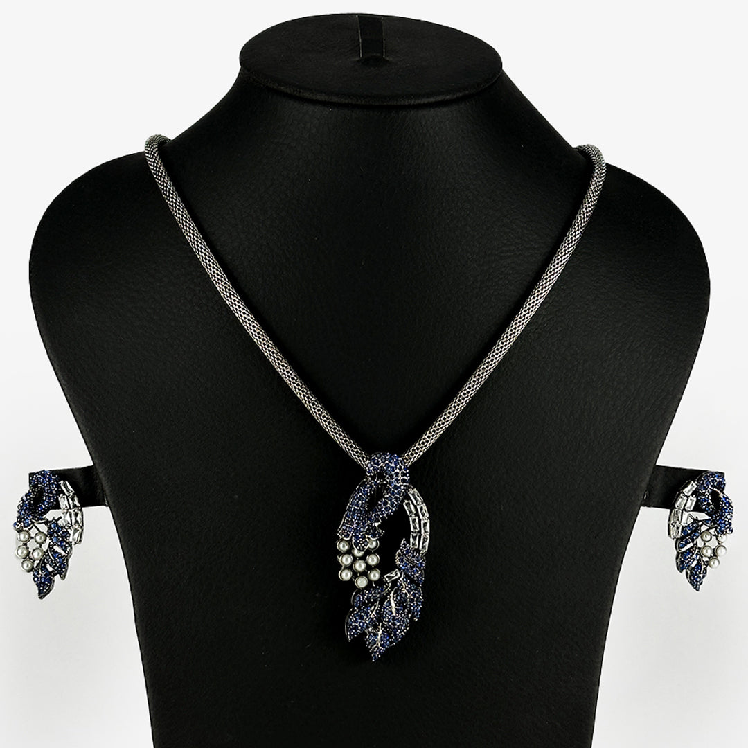 Image of (Aureate Floral Splendor) from an exquisite collection by Al Musk Jewellery.