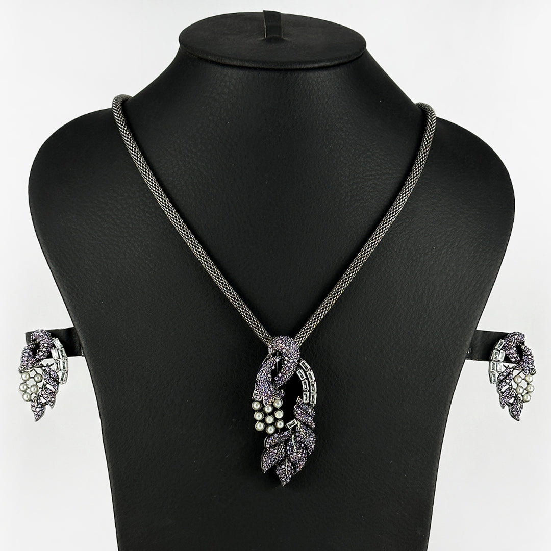 (Aureate Floral Splendor) shown in close up from Al Musk Jewellery collection.