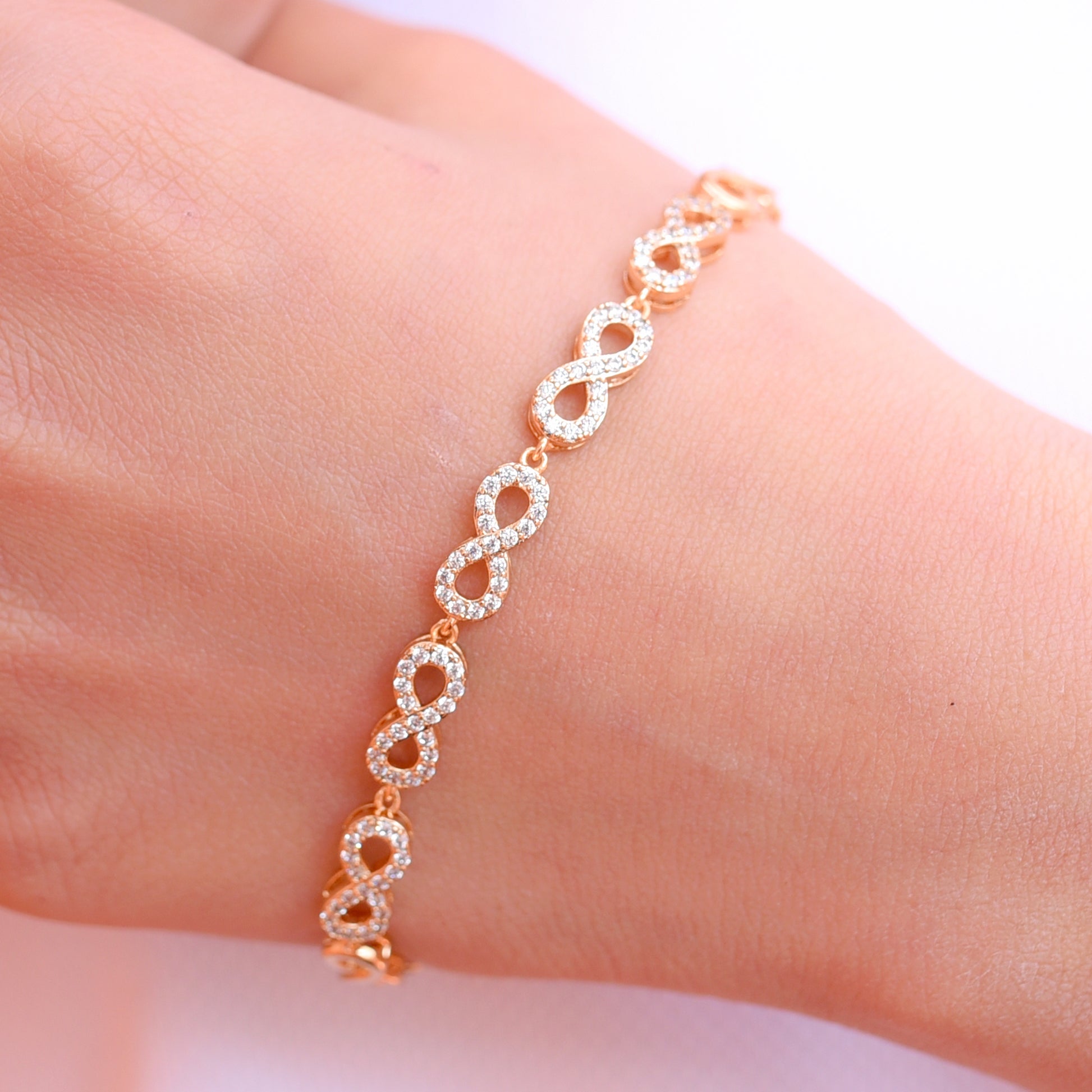 Image of (Divine Bracelet) from an exquisite collection by Al Musk Jewellery.