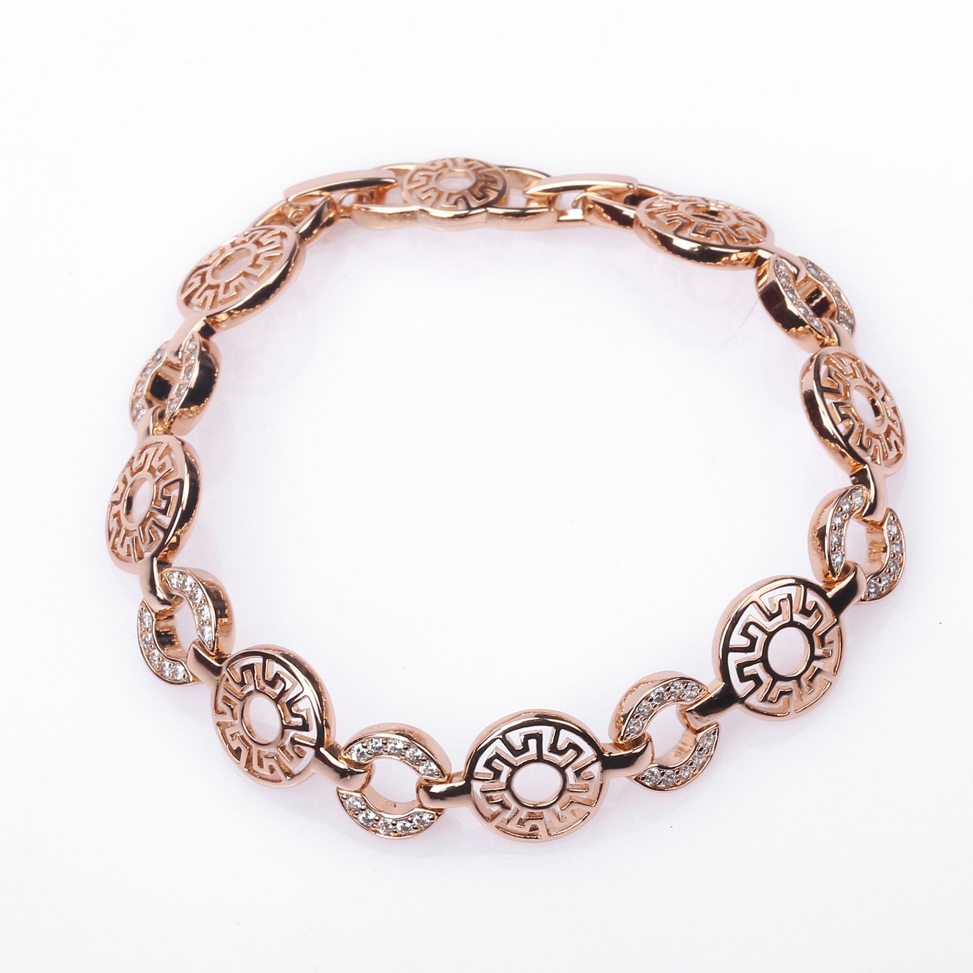 Another closeup showing intricate details of Al Musk Jewellery's (Spheroid-II Bracelet).