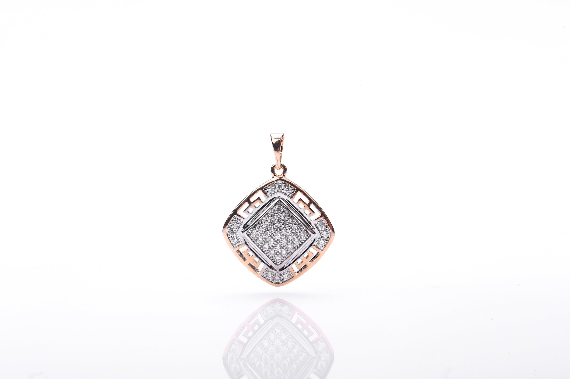 Another closeup showing intricate details of Al Musk Jewellery's (Dazzling Facets).