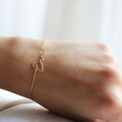 (Customize Chain Bracelet I) shown in close up from Al Musk Jewellery collection.